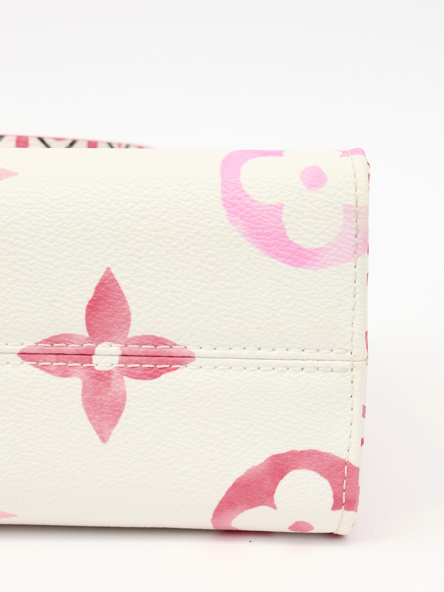 Сумки Louis Vuitton OnTheGo изображение #11