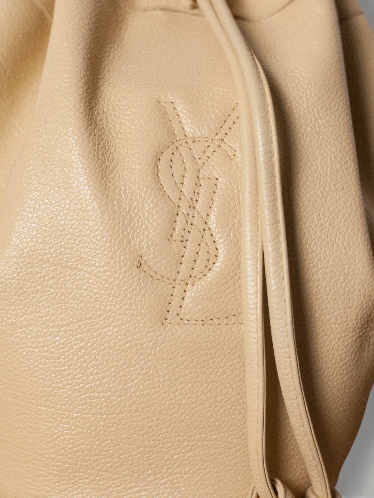 Сумки Saint Laurent Bucket изображение #8
