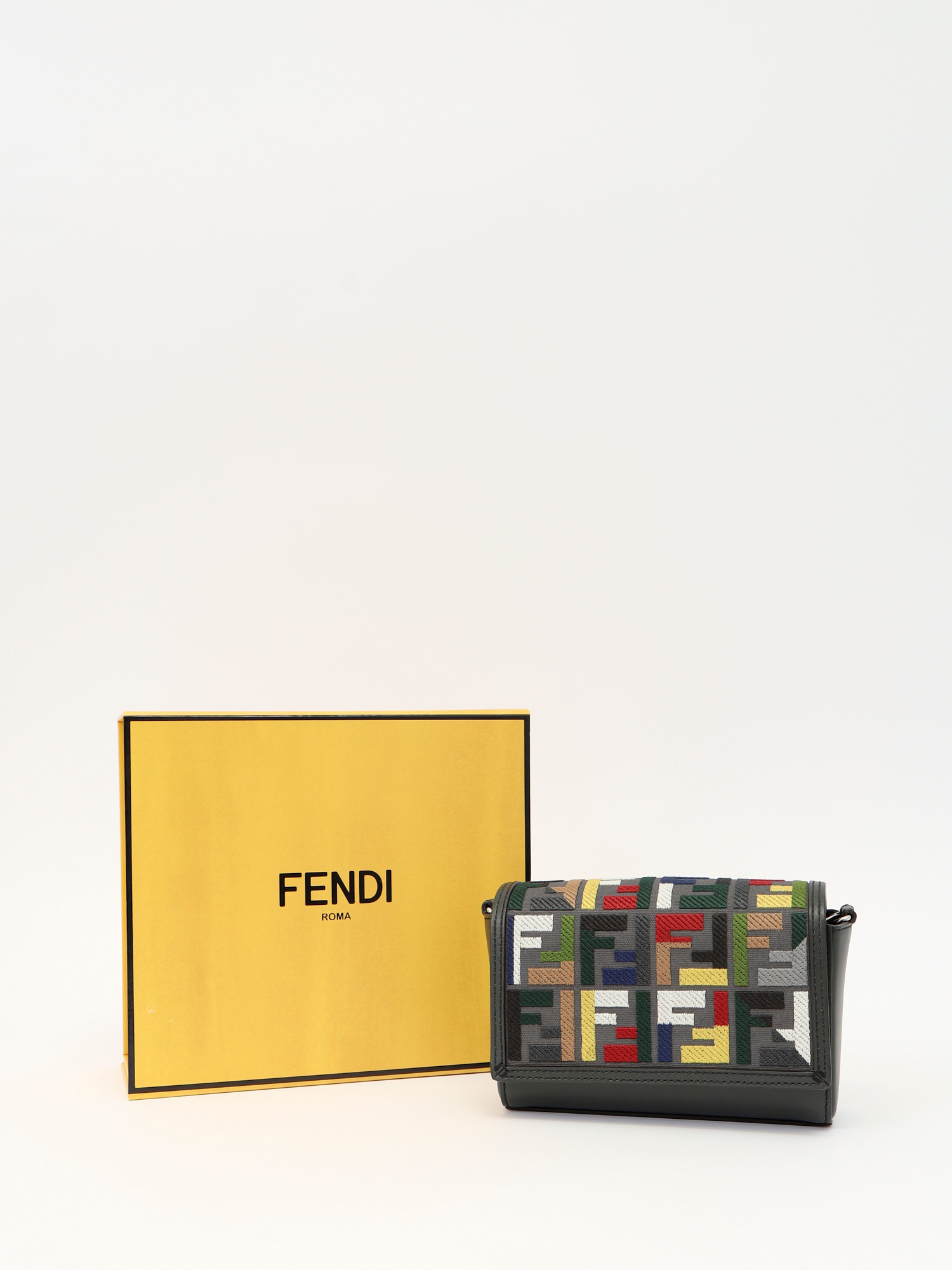 Сумки Fendi Leather Bag изображение #5