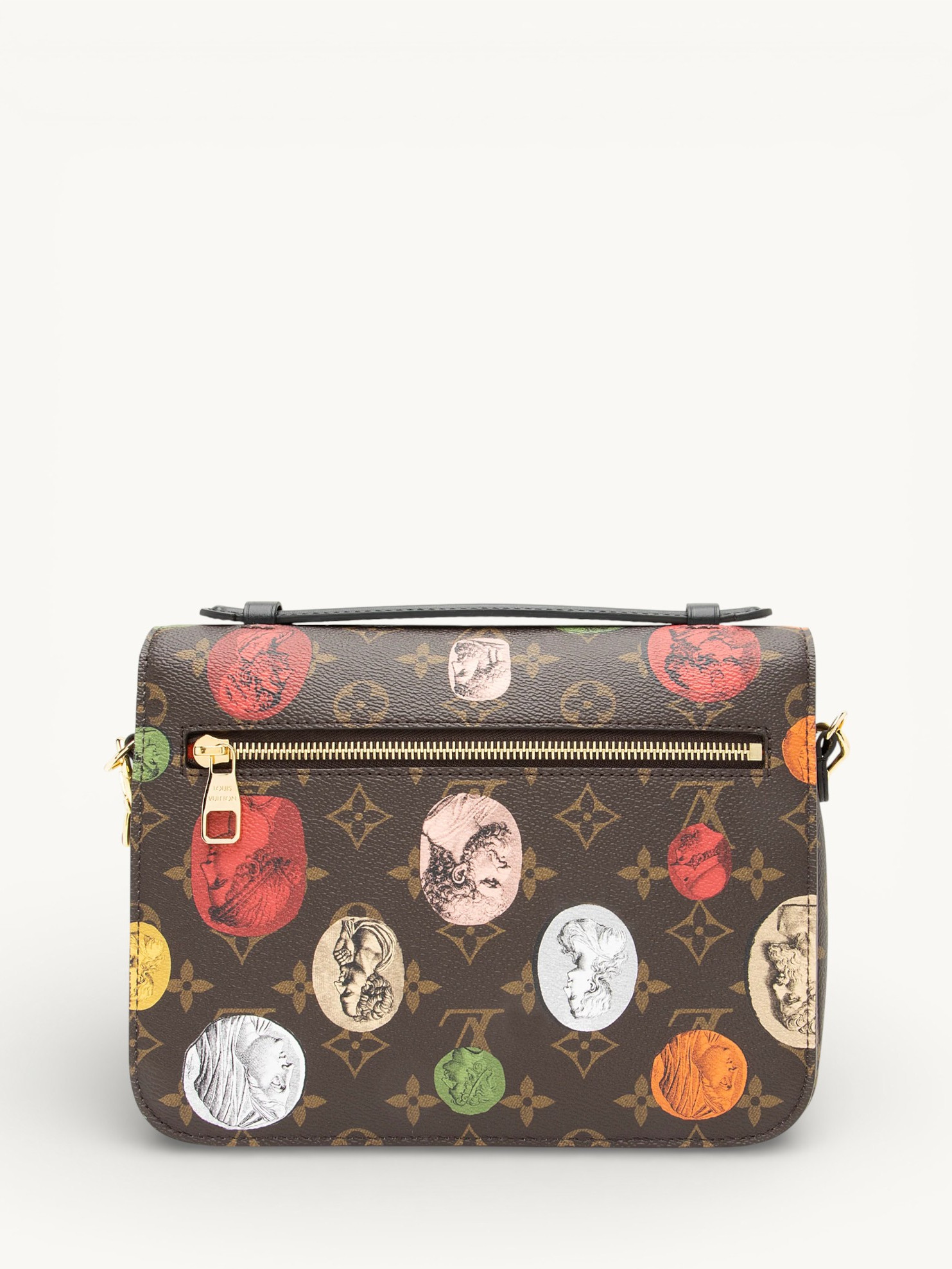 Сумки Louis Vuitton Pochette Metis изображение #3