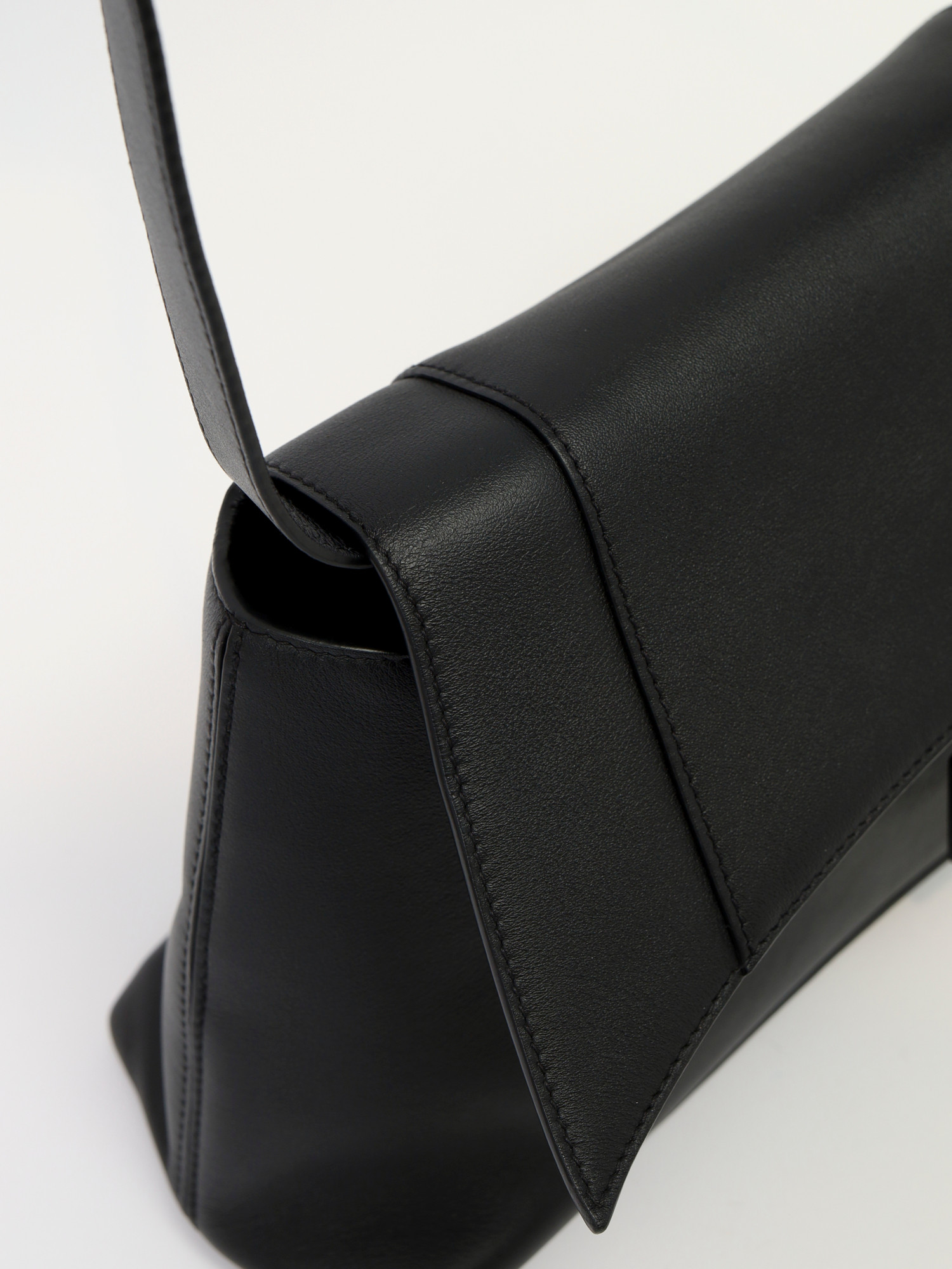 Сумки Balenciaga Downtown изображение #7