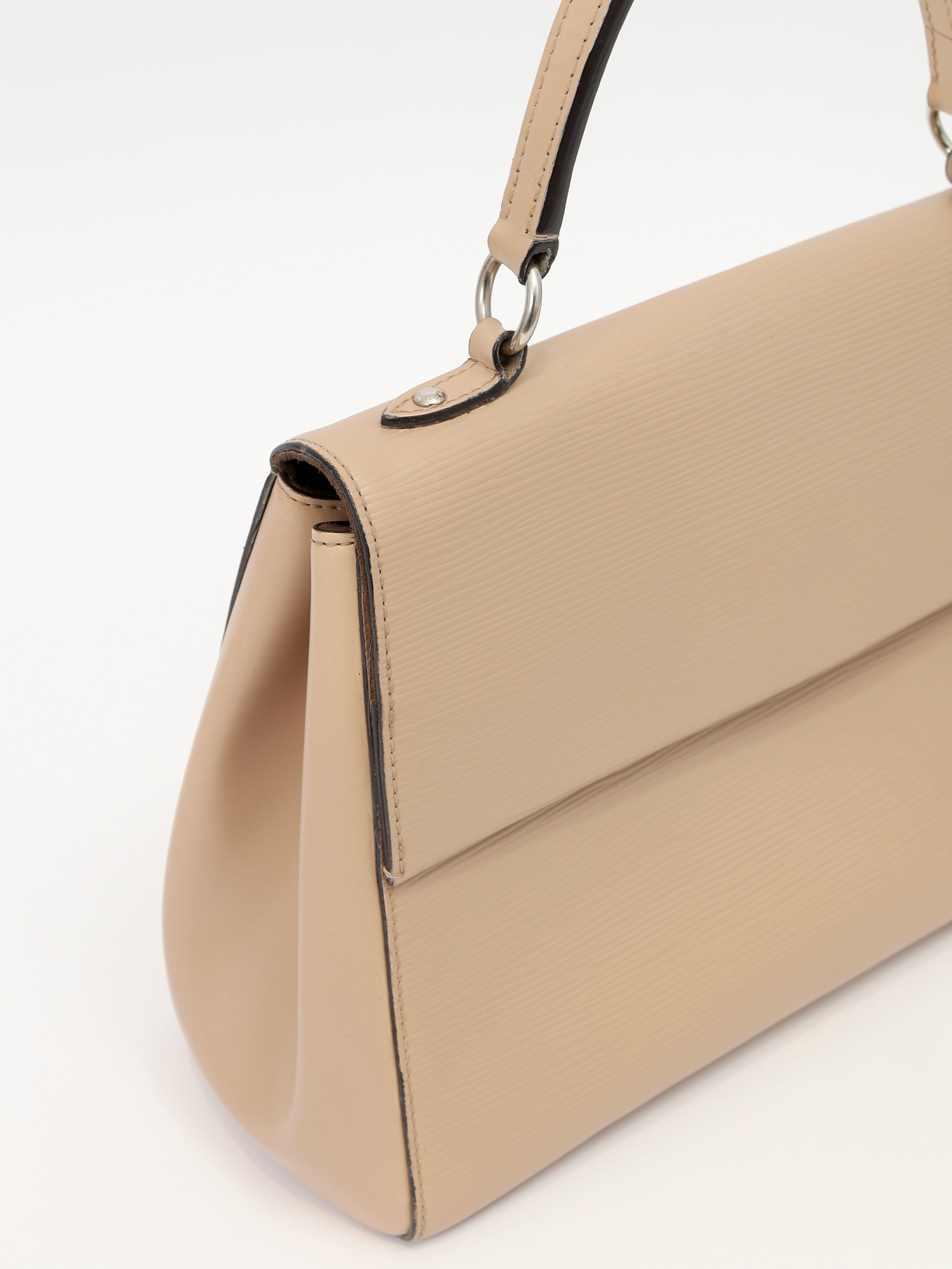 Сумки Louis Vuitton Cluny изображение #7