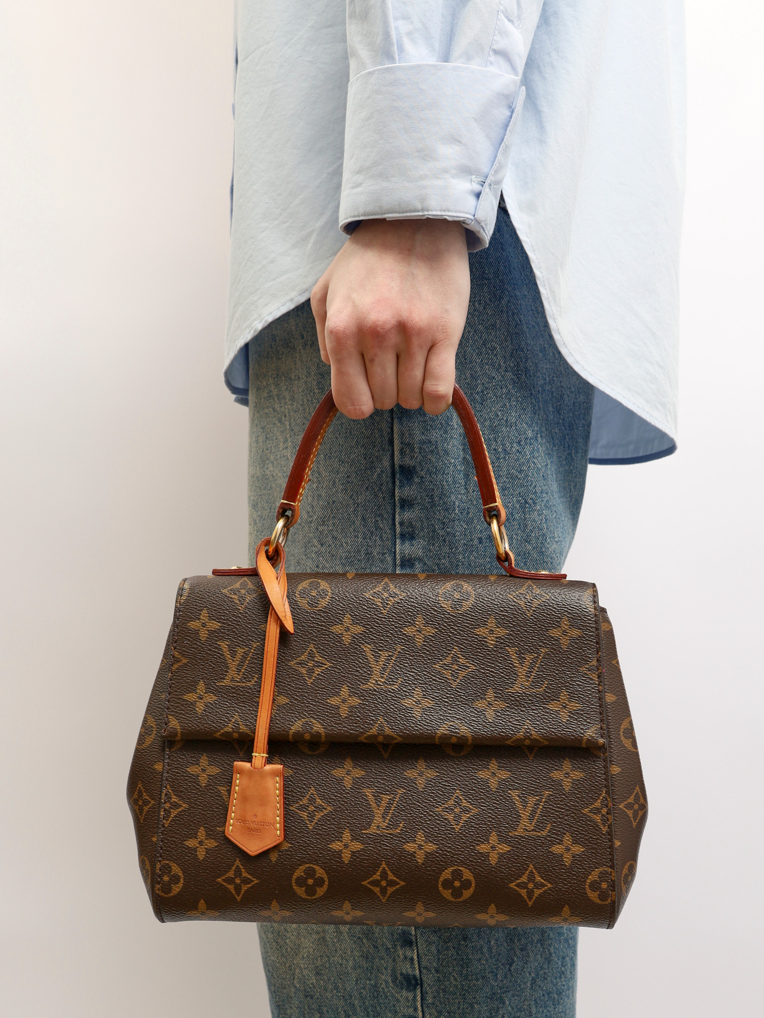 Сумки Louis Vuitton Cluny изображение #2
