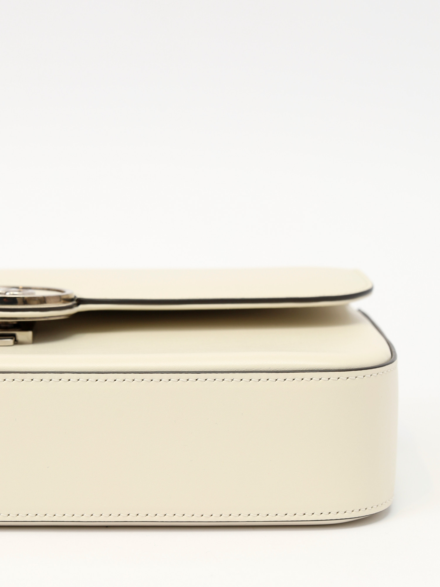 Сумки Gucci Petite GG изображение #11