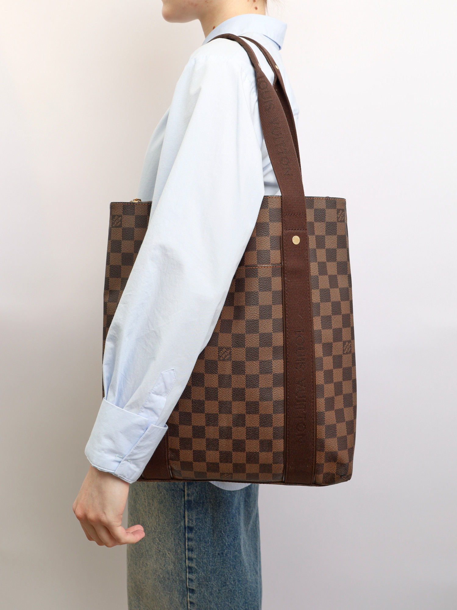 Louis Vuitton Beaubourg  2