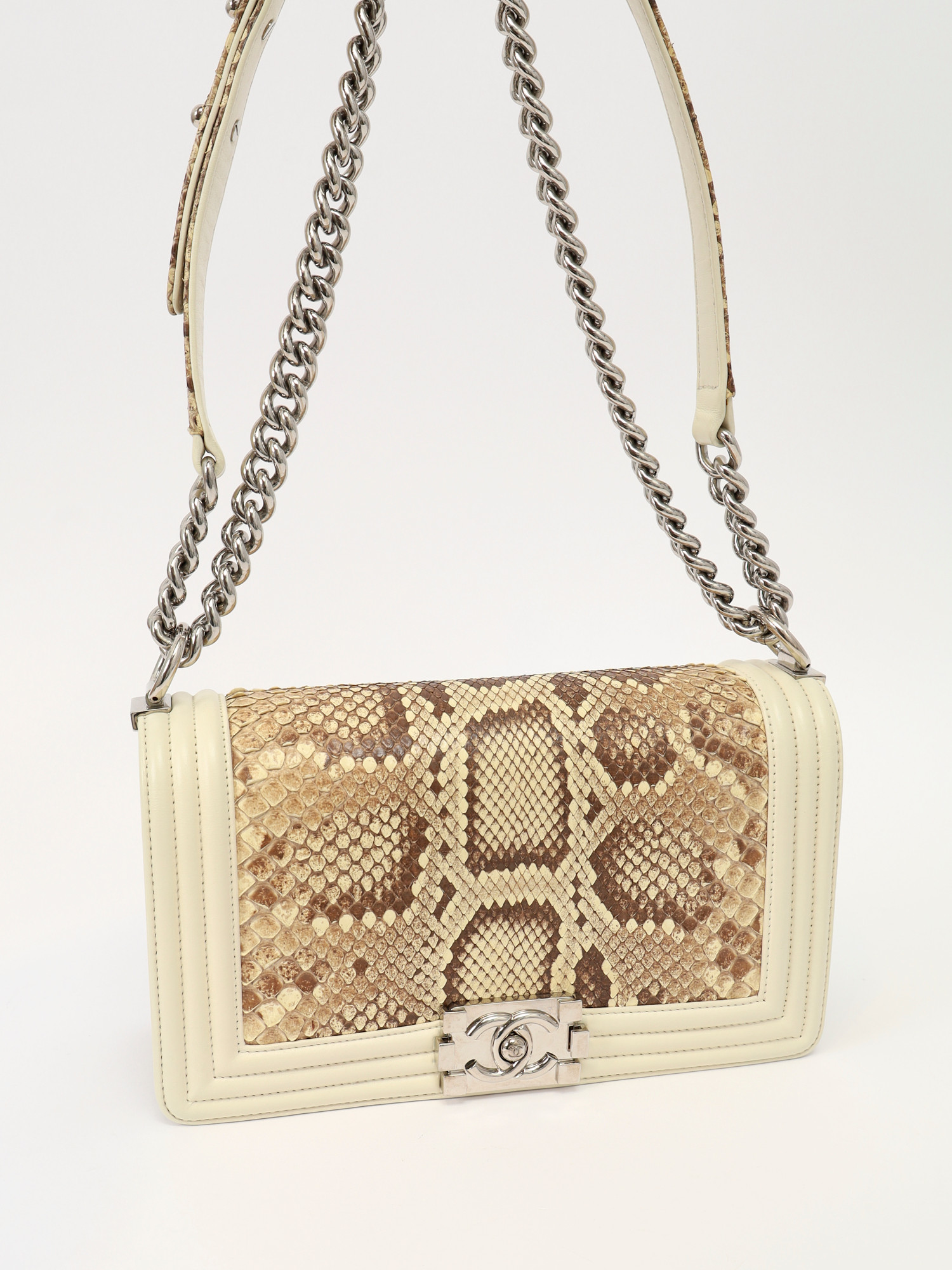 Сумки Chanel Boy изображение #5