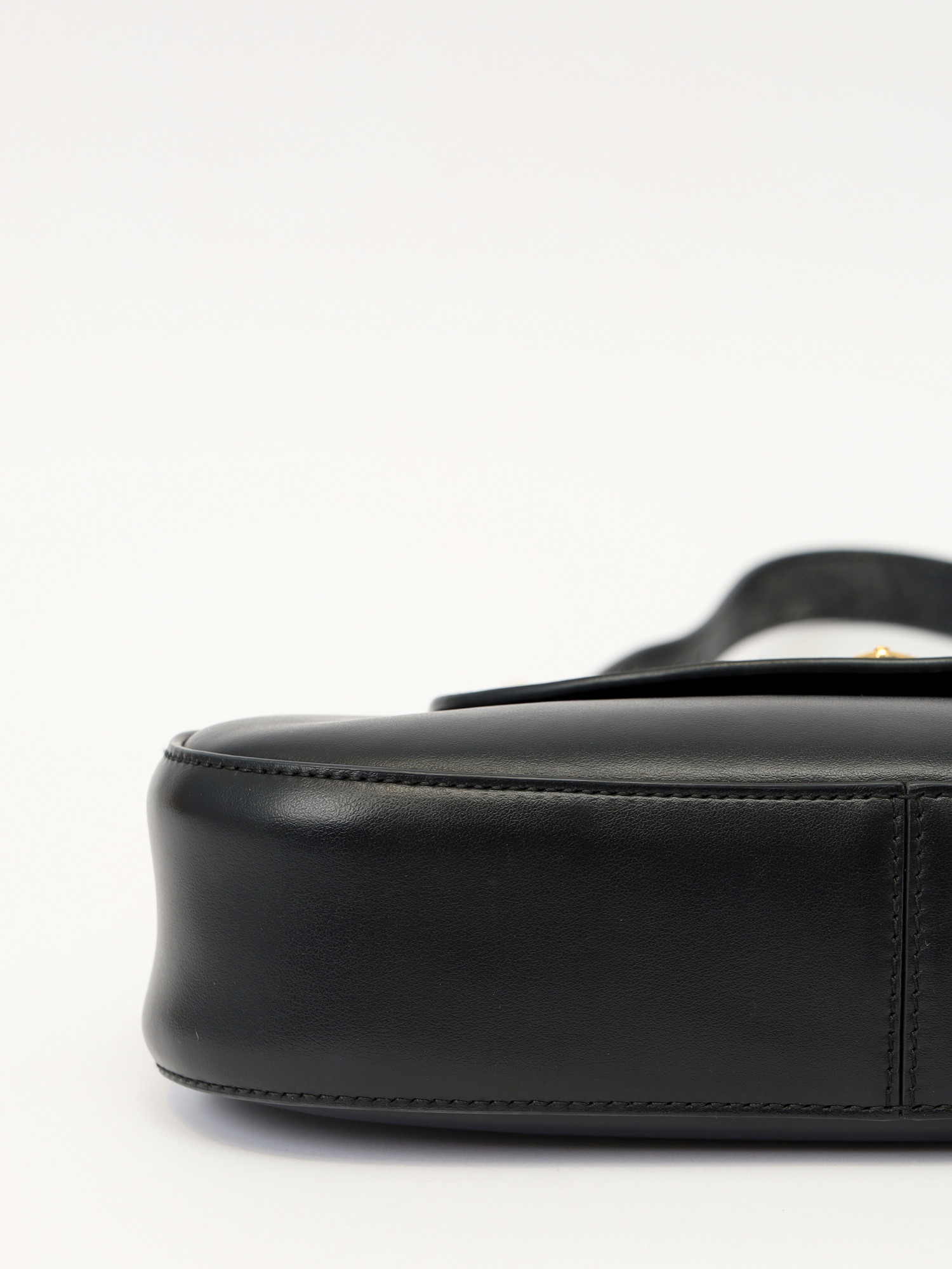 Сумки Prada Leather Bag изображение #9