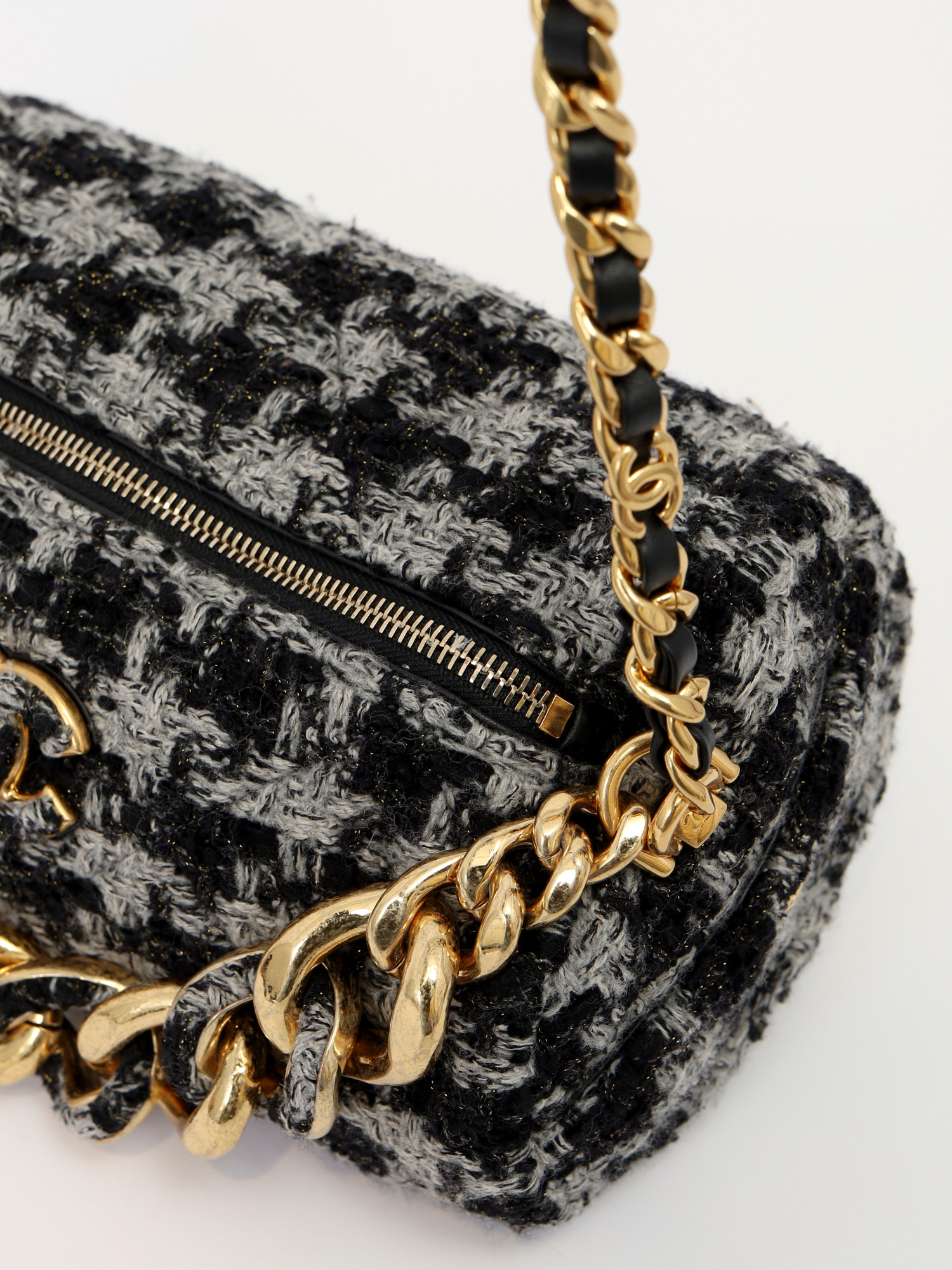 Сумки Chanel 19 изображение #8