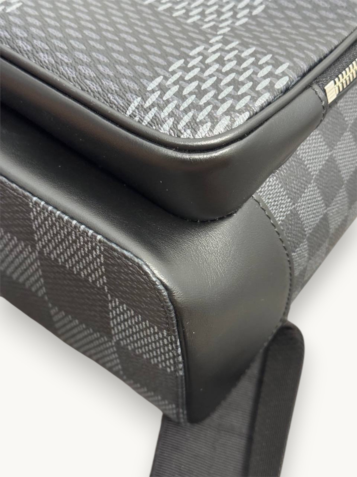 Сумки Louis Vuitton Campus изображение #10