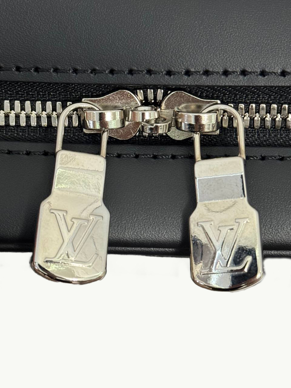 Сумки Louis Vuitton Porte-Documents Business изображение #9