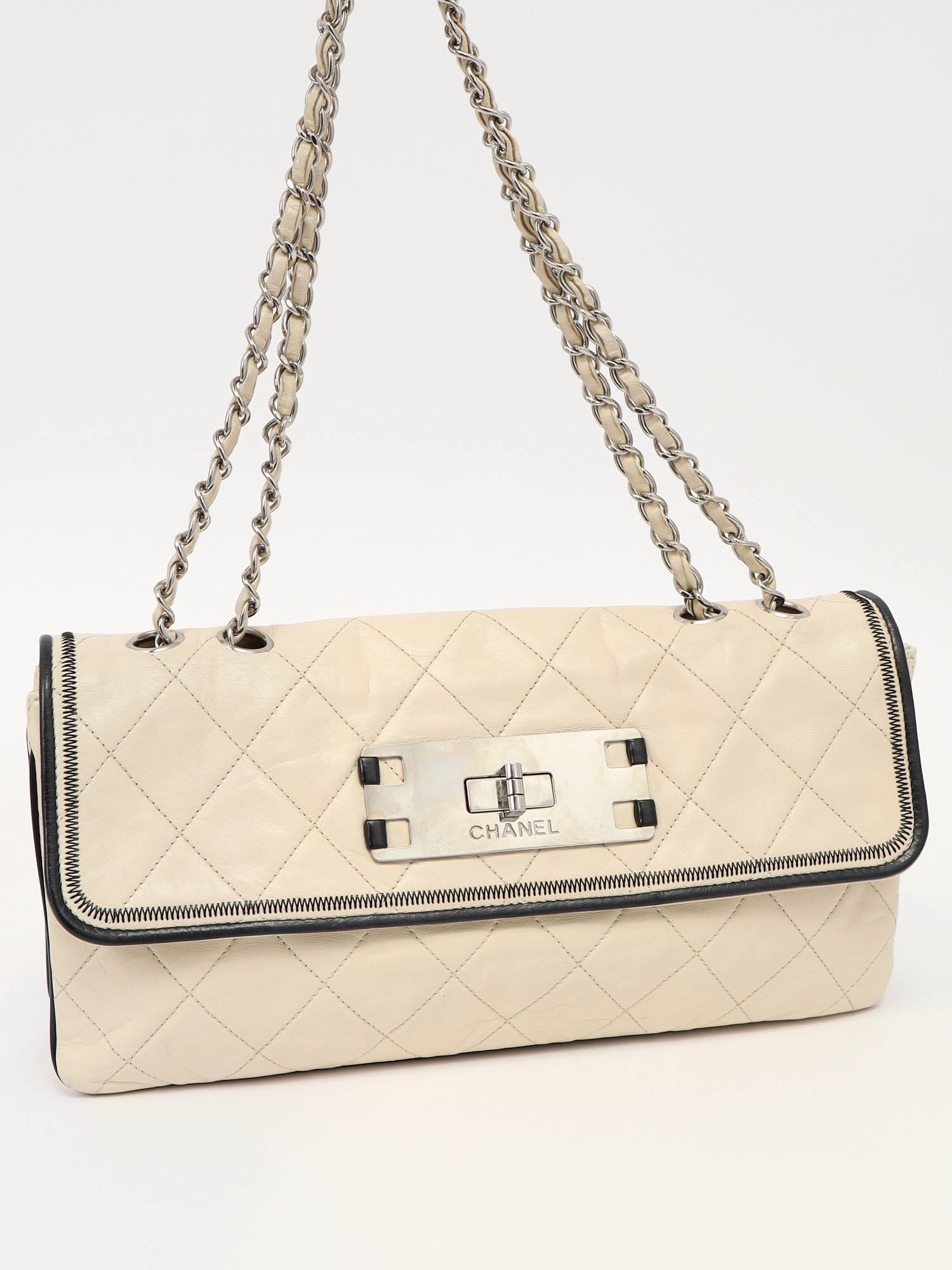 Сумки Chanel Mademoiselle изображение #5
