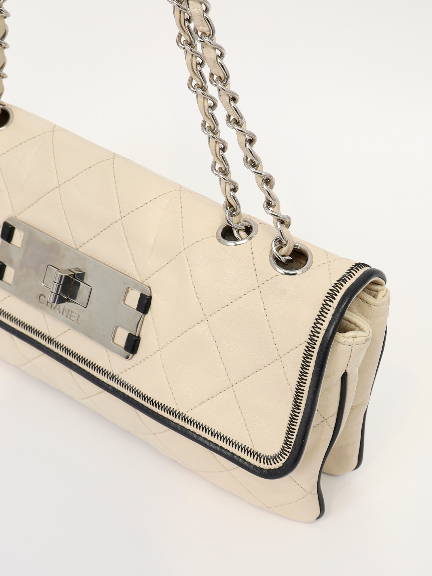 Сумки Chanel Mademoiselle изображение #8