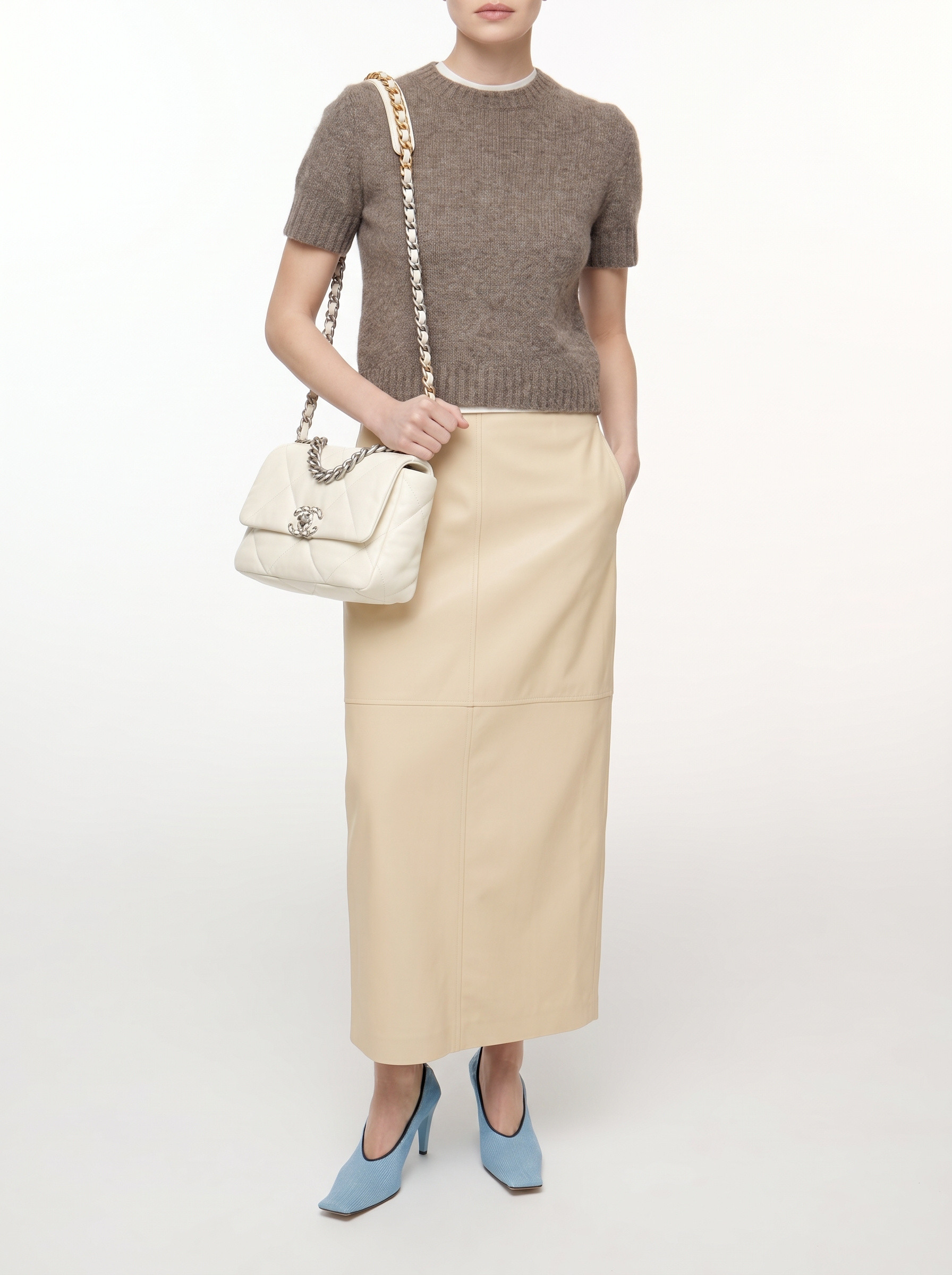 Chanel 19  2