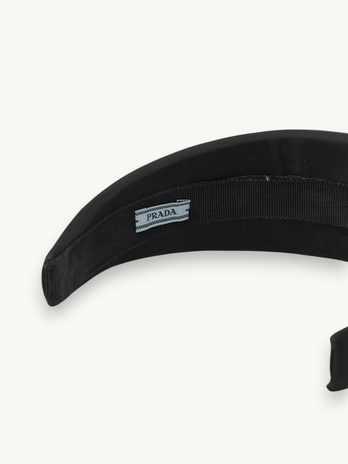 Аксессуары Prada изображение #6