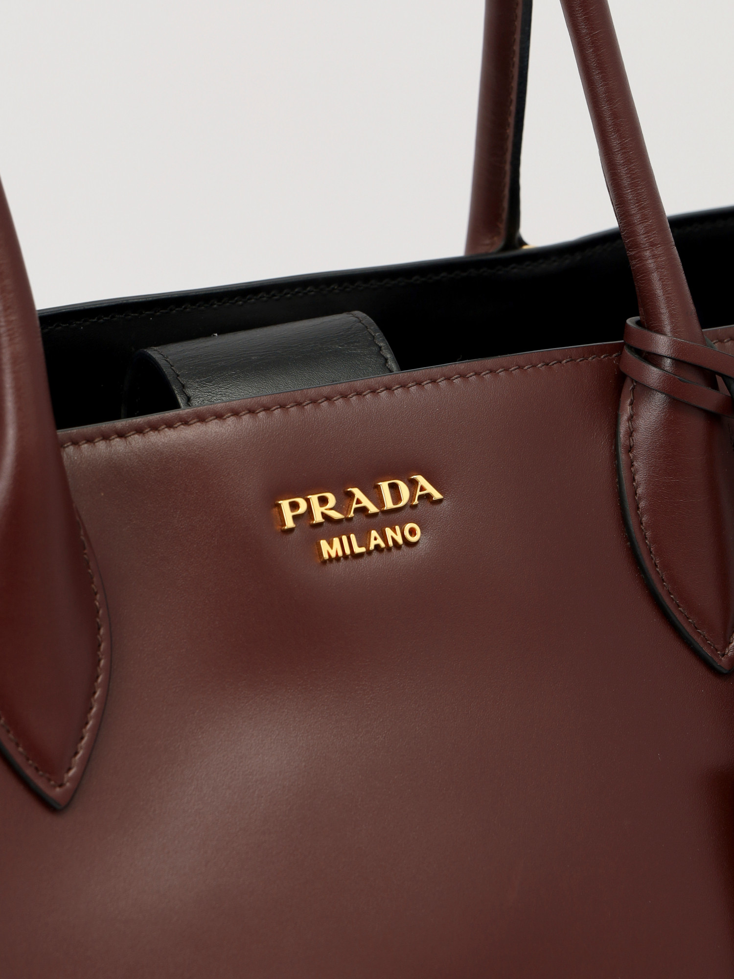 Сумки Prada Bibliotheque изображение #6