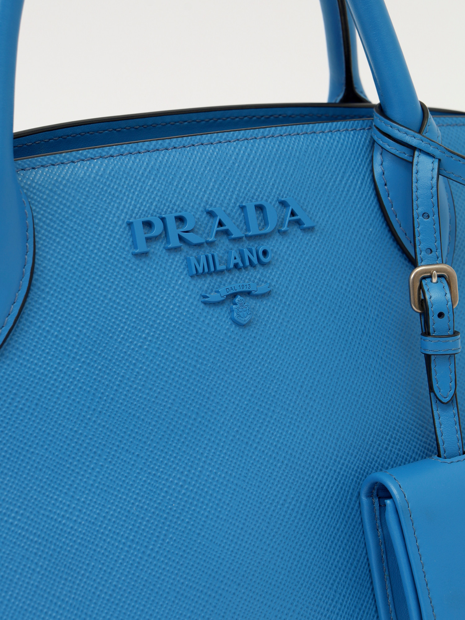 Сумки Prada Monochrome изображение #6