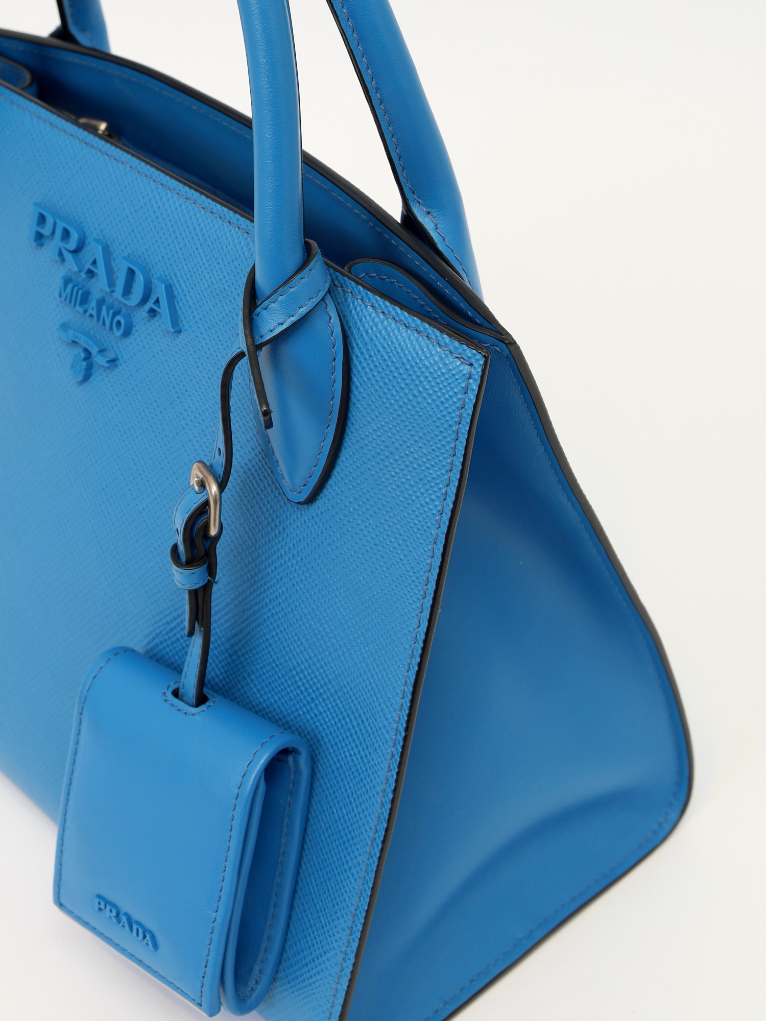 Сумки Prada Monochrome изображение #9