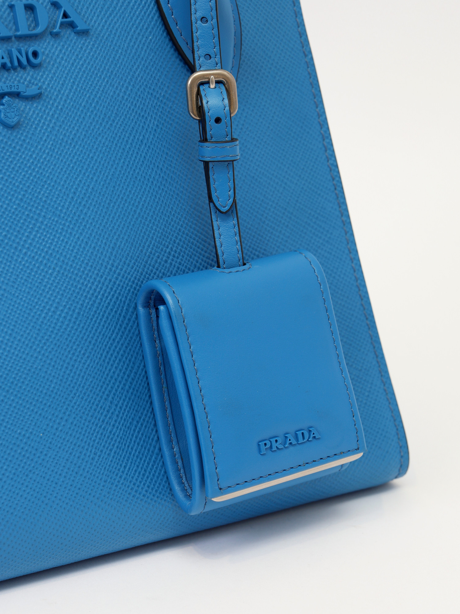 Сумки Prada Monochrome изображение #7