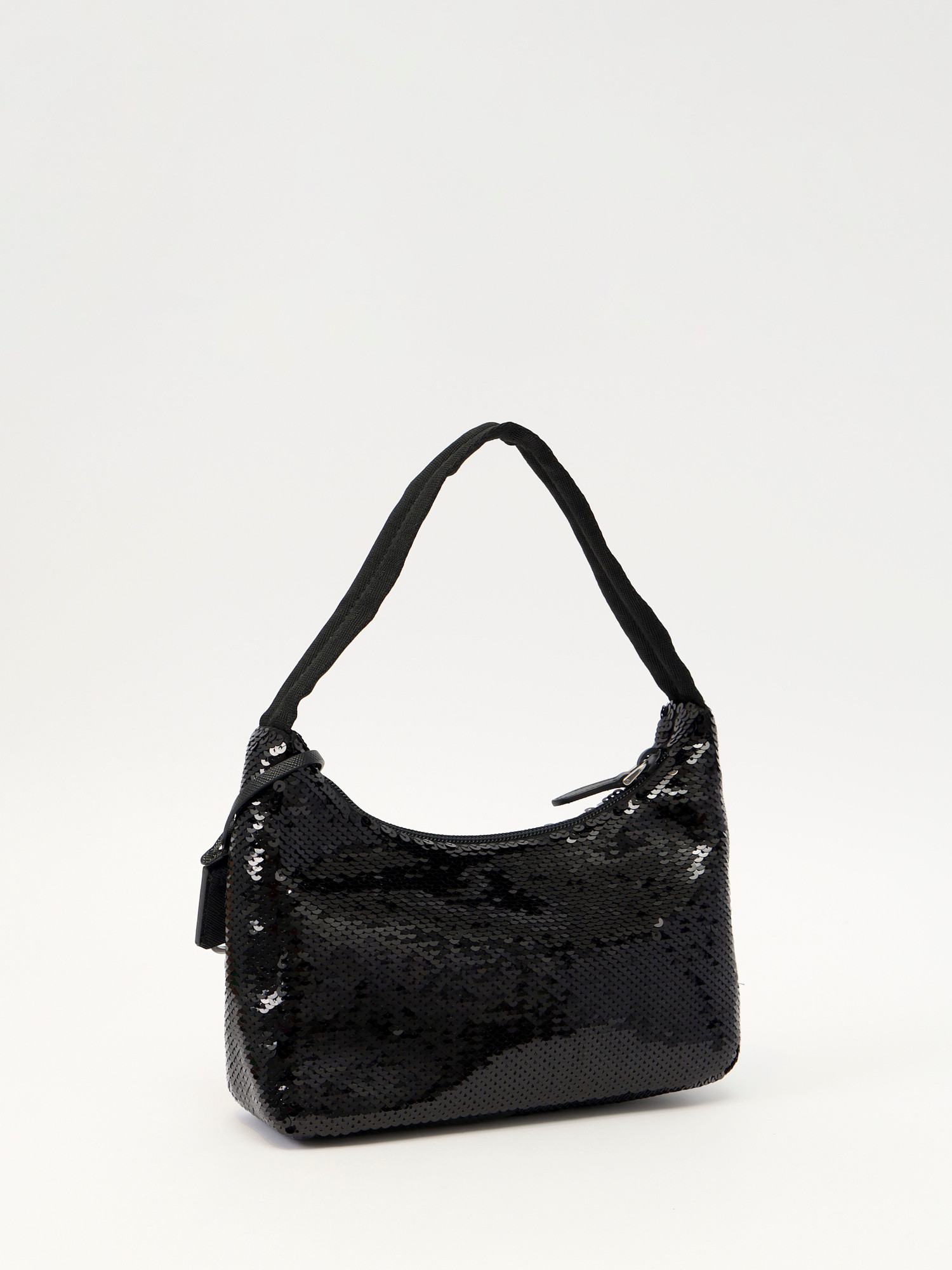 Сумки Prada Re-Edition изображение #4