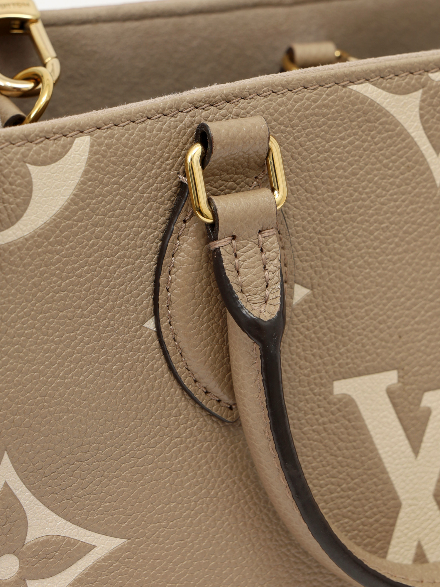 Сумки Louis Vuitton OnTheGo изображение #6