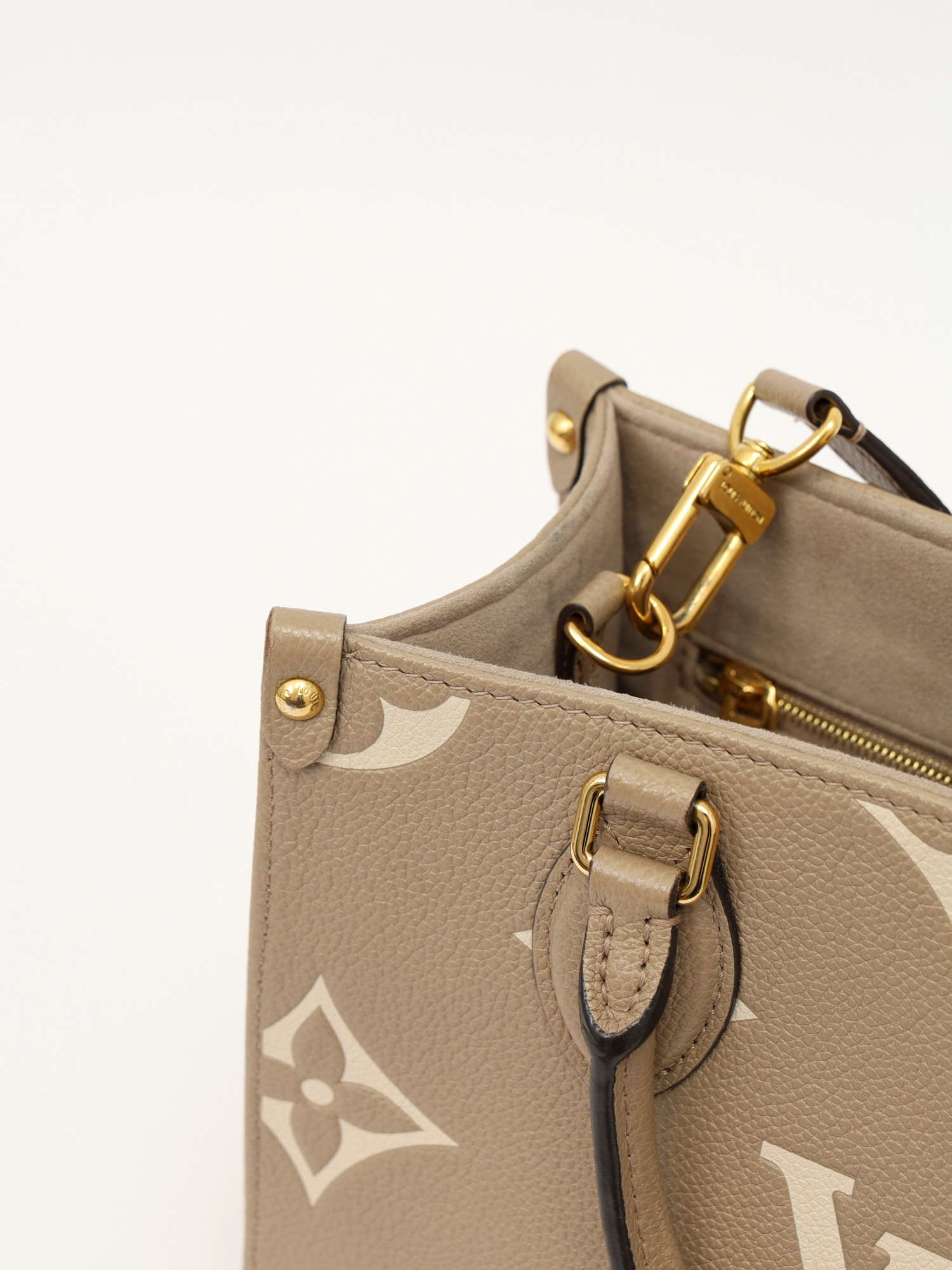 Сумки Louis Vuitton OnTheGo изображение #8