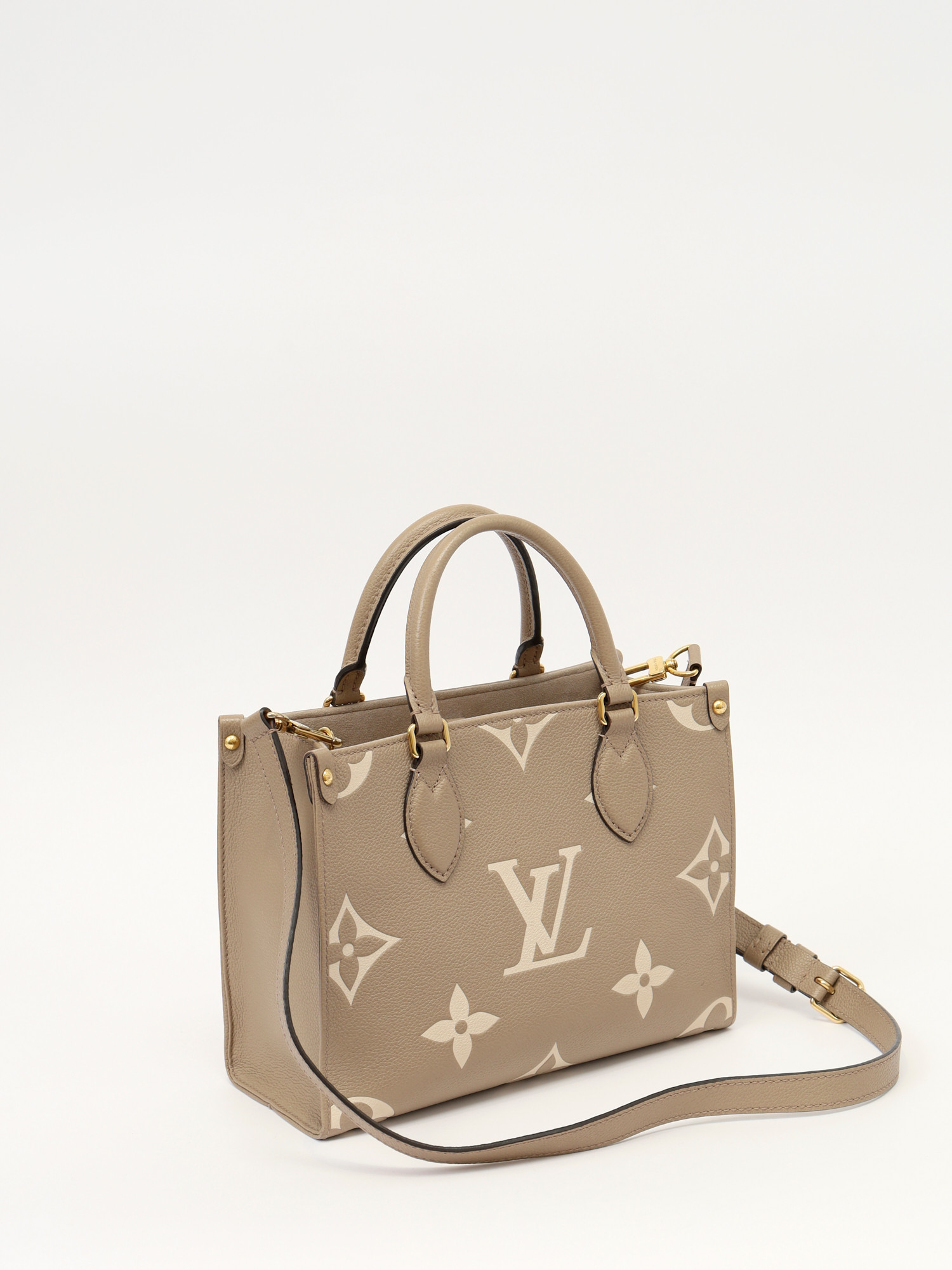 Сумки Louis Vuitton OnTheGo изображение #4