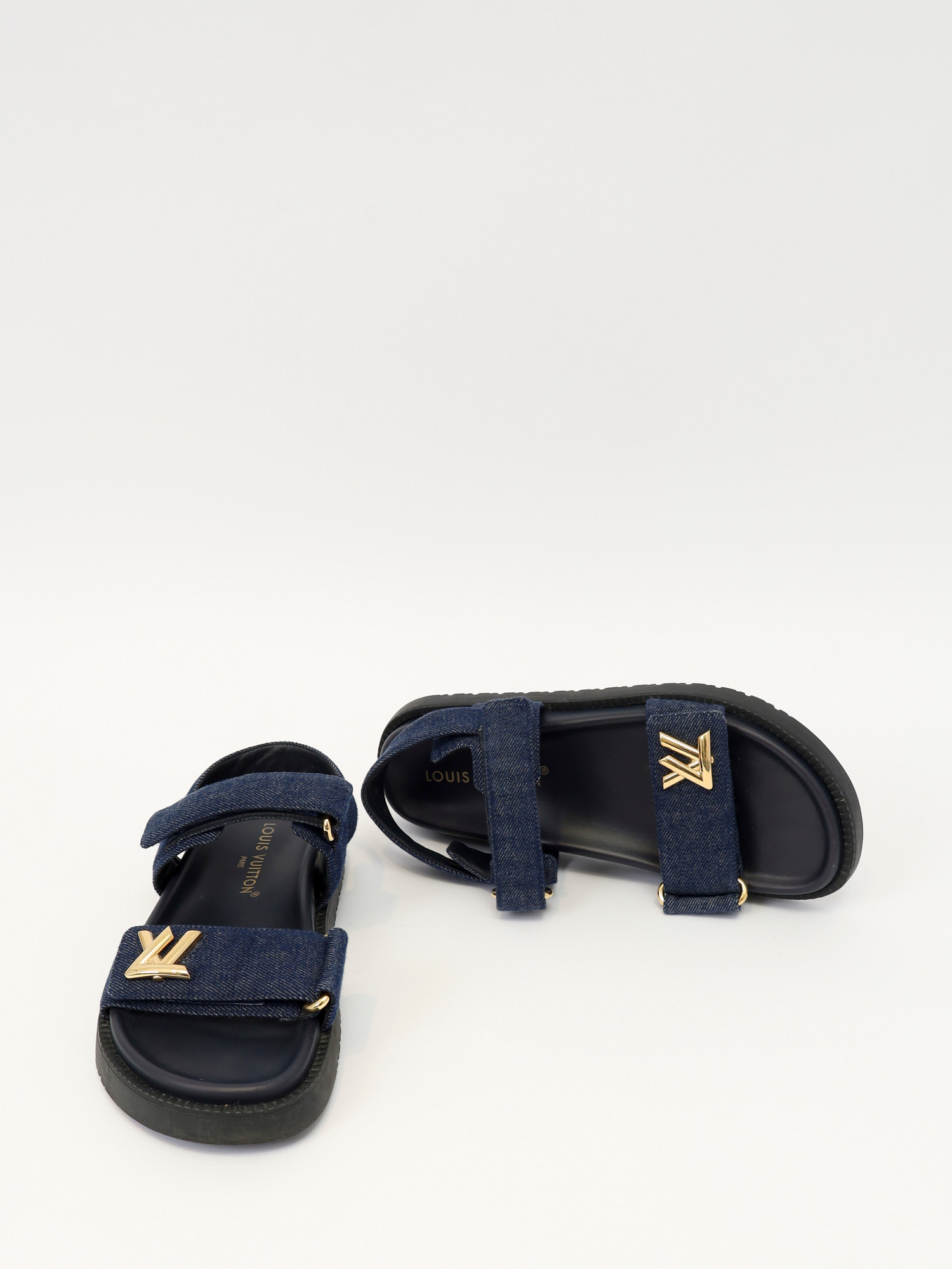 Louis Vuitton  38.5 5
