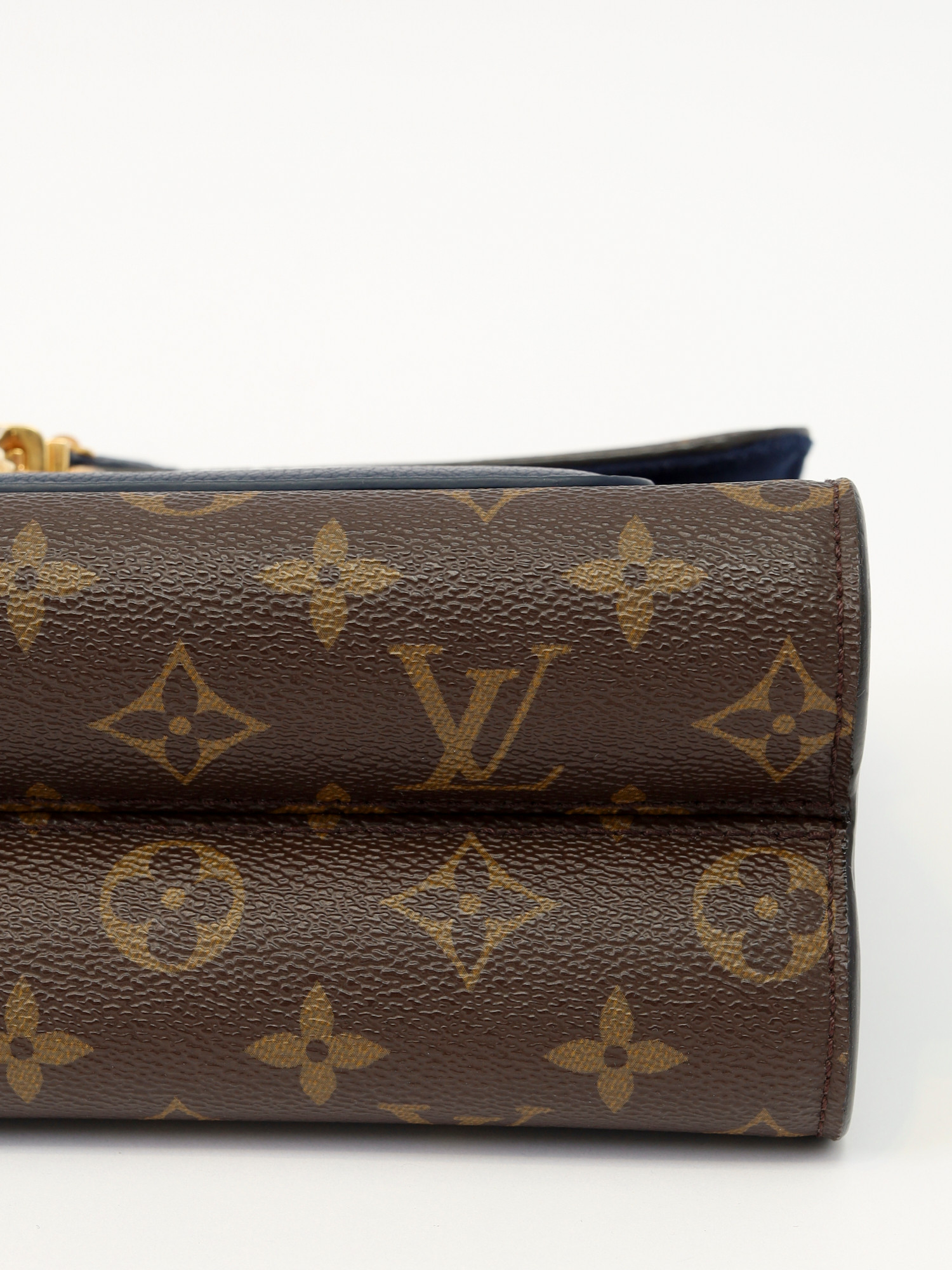 Сумки Louis Vuitton Victoire изображение #10
