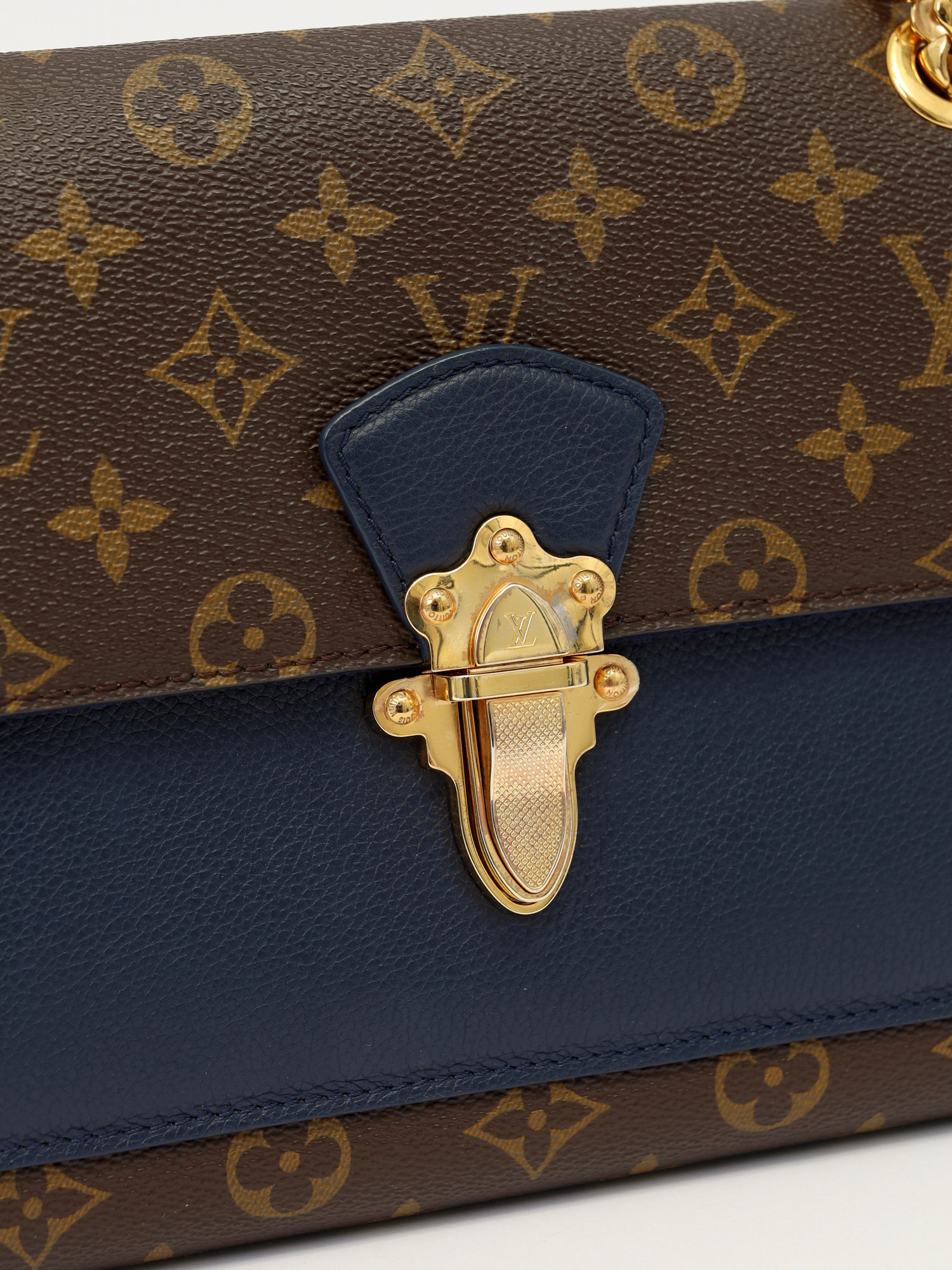 Сумки Louis Vuitton Victoire изображение #6