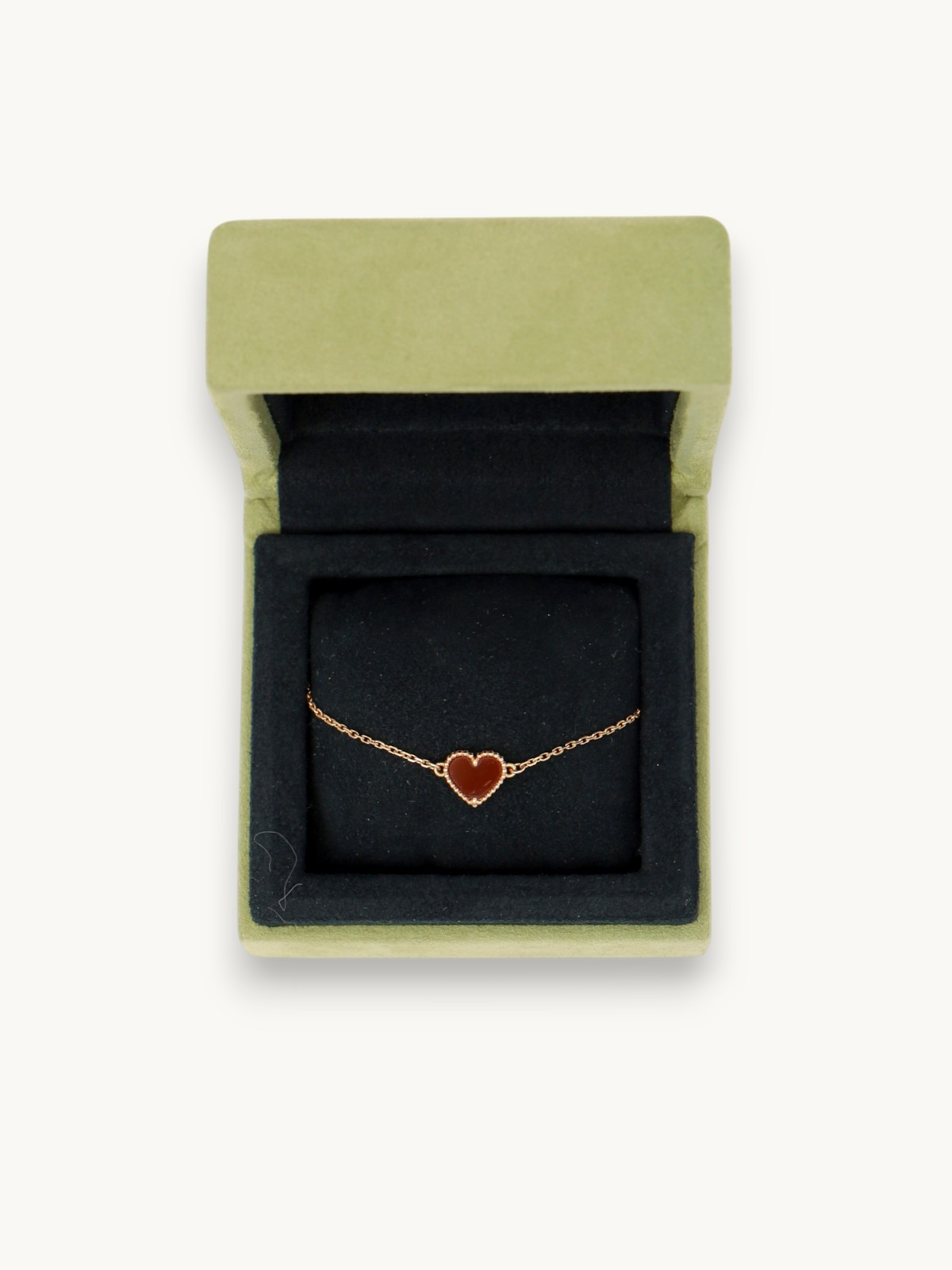 Ювелирные изделия Van Cleef Sweet Hearts изображение #3