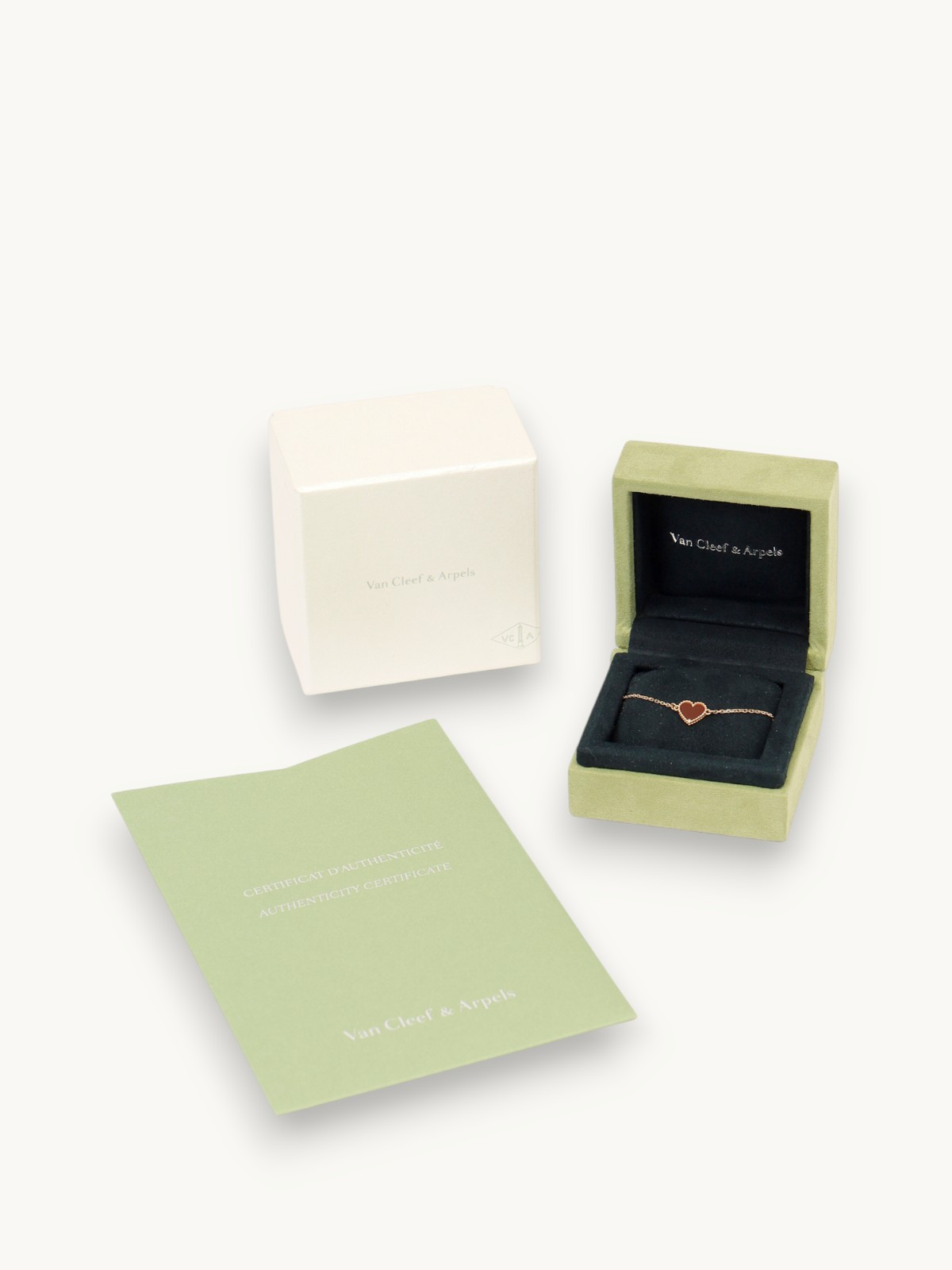 Ювелирные изделия Van Cleef Sweet Hearts изображение #5