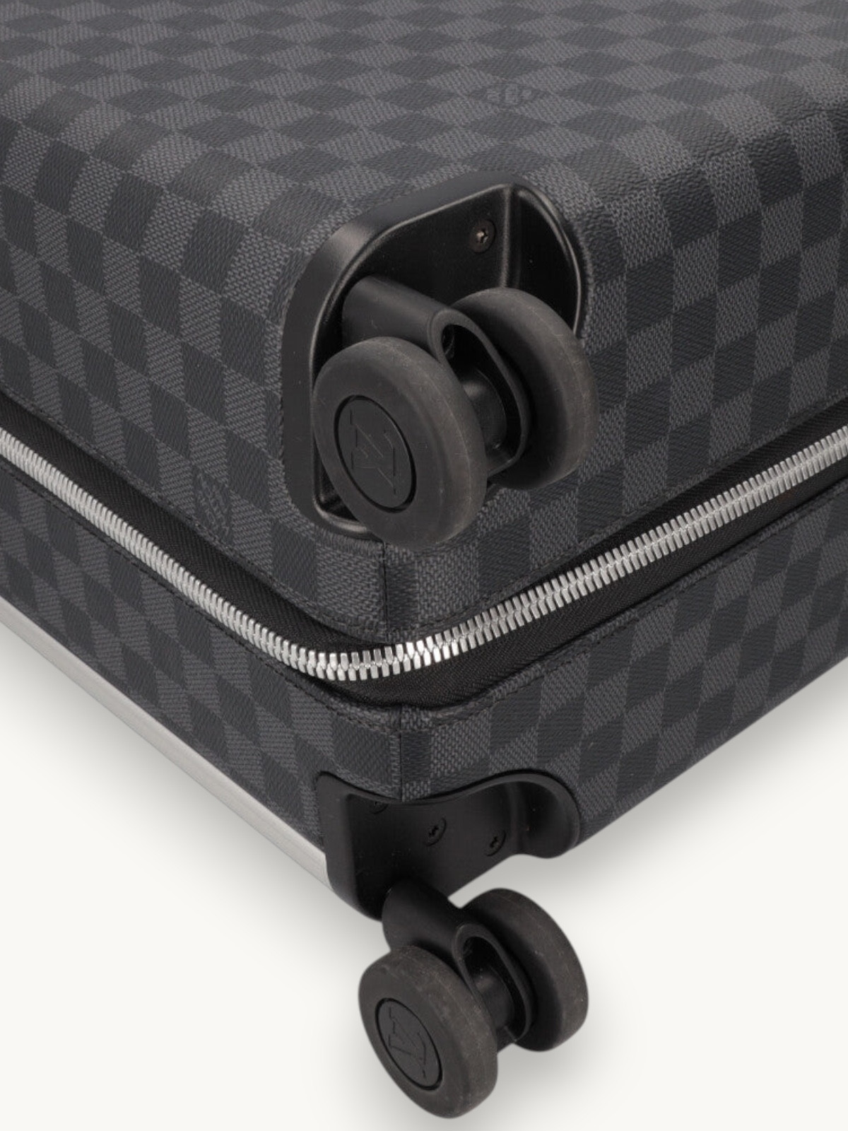 Сумки Louis Vuitton Horizon изображение #8