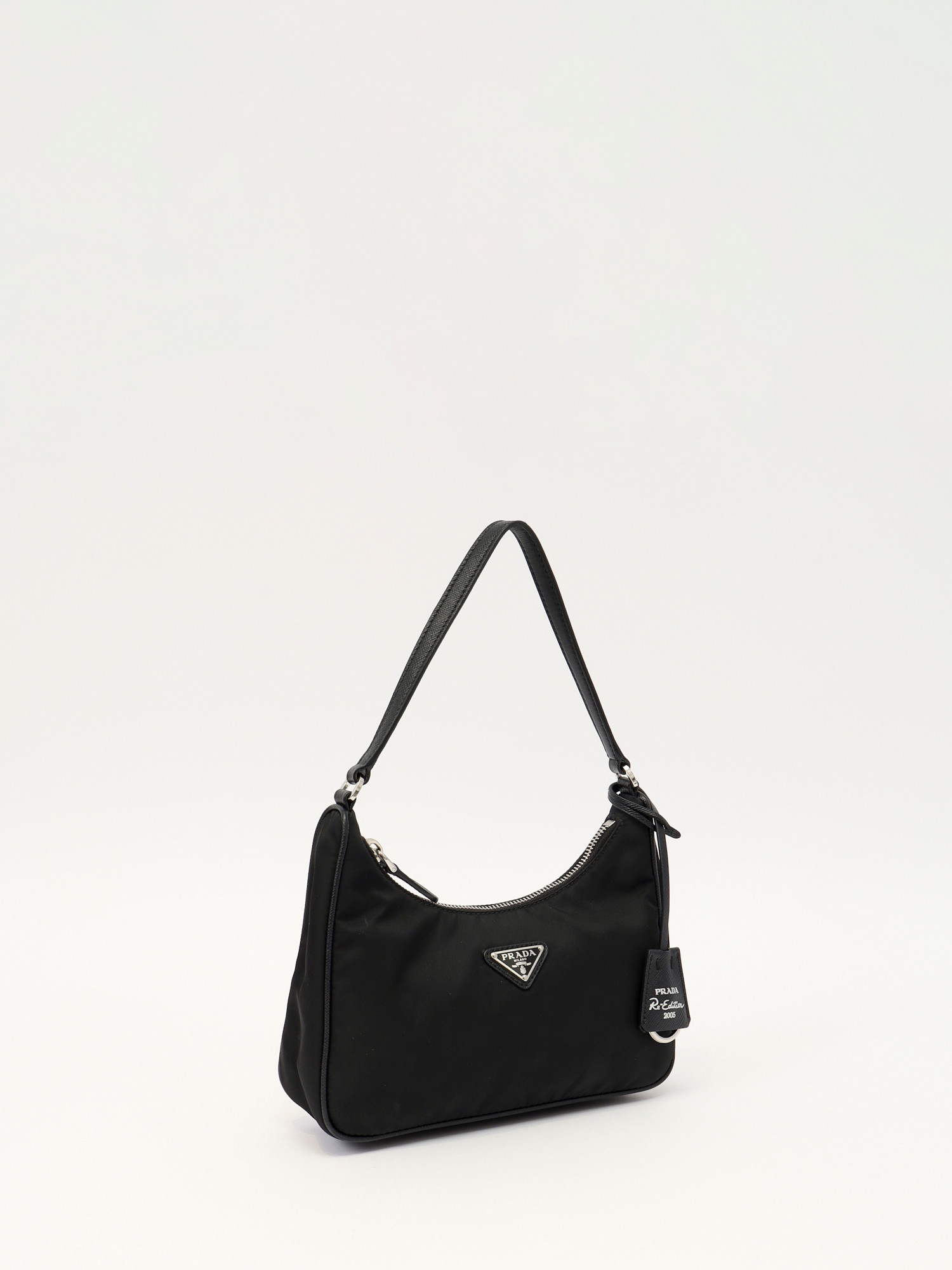 Сумки Prada Re-Edition 2005 изображение #3