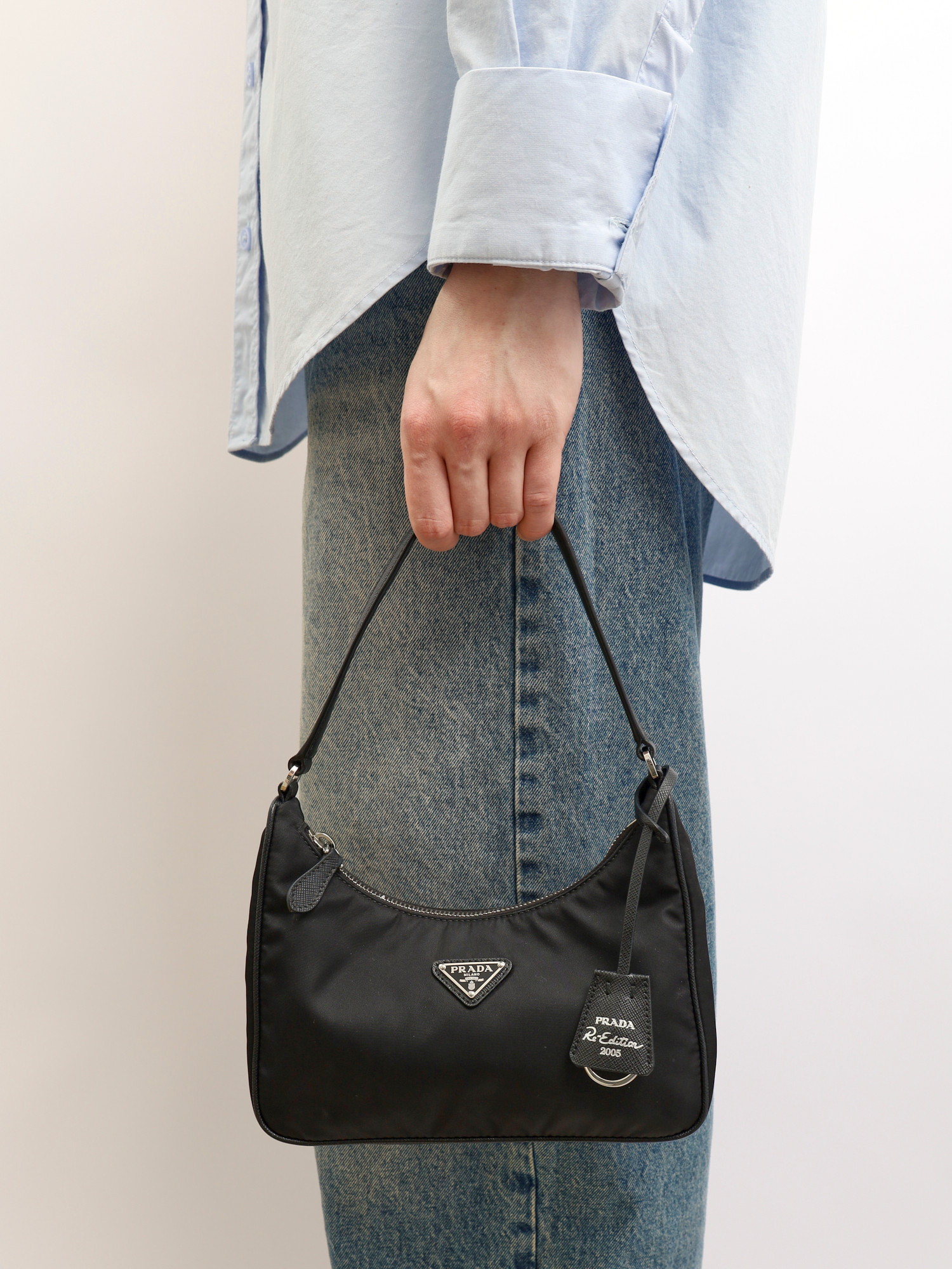 Сумки Prada Re-Edition 2005 изображение #2