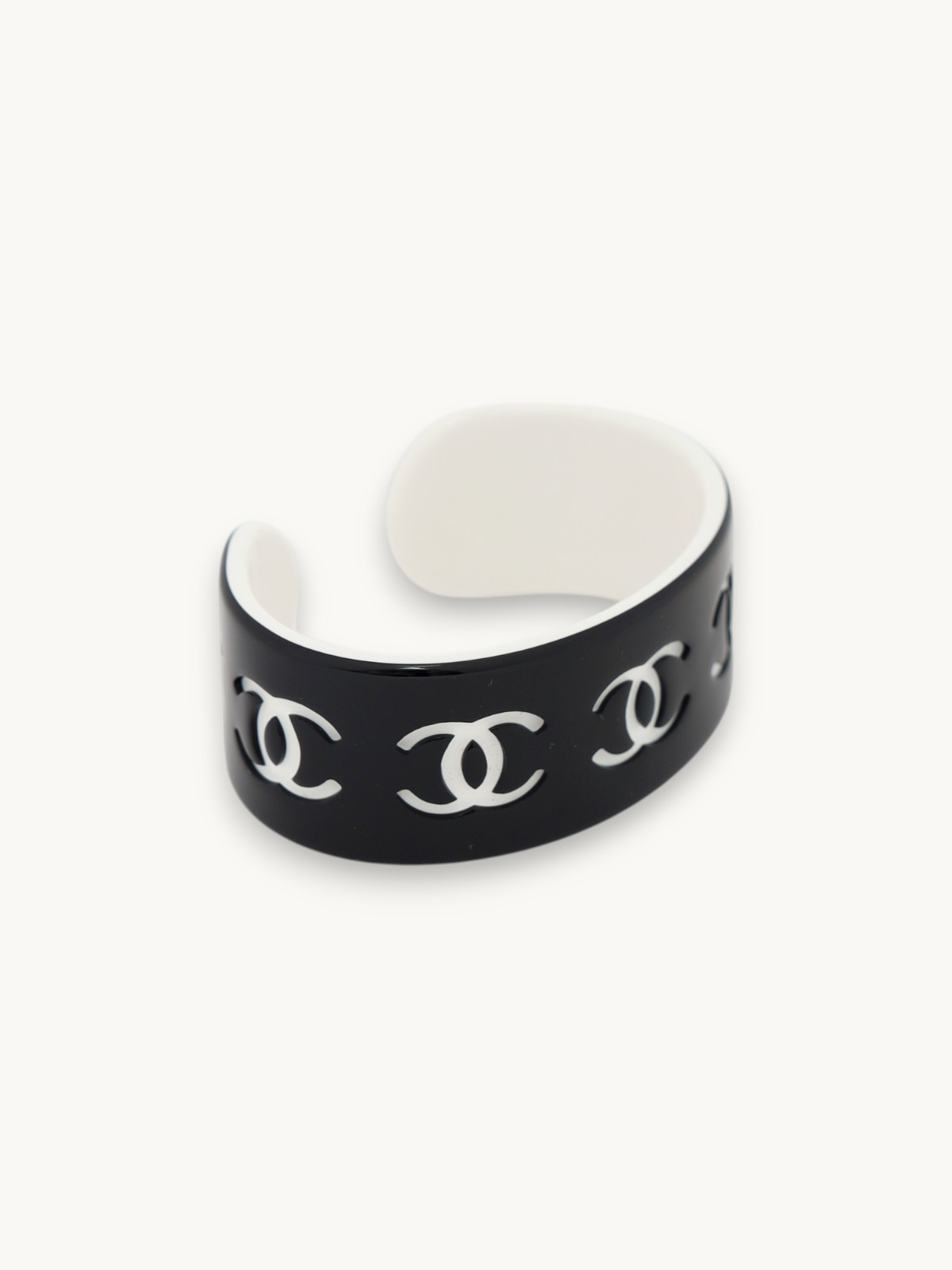 Chanel   4