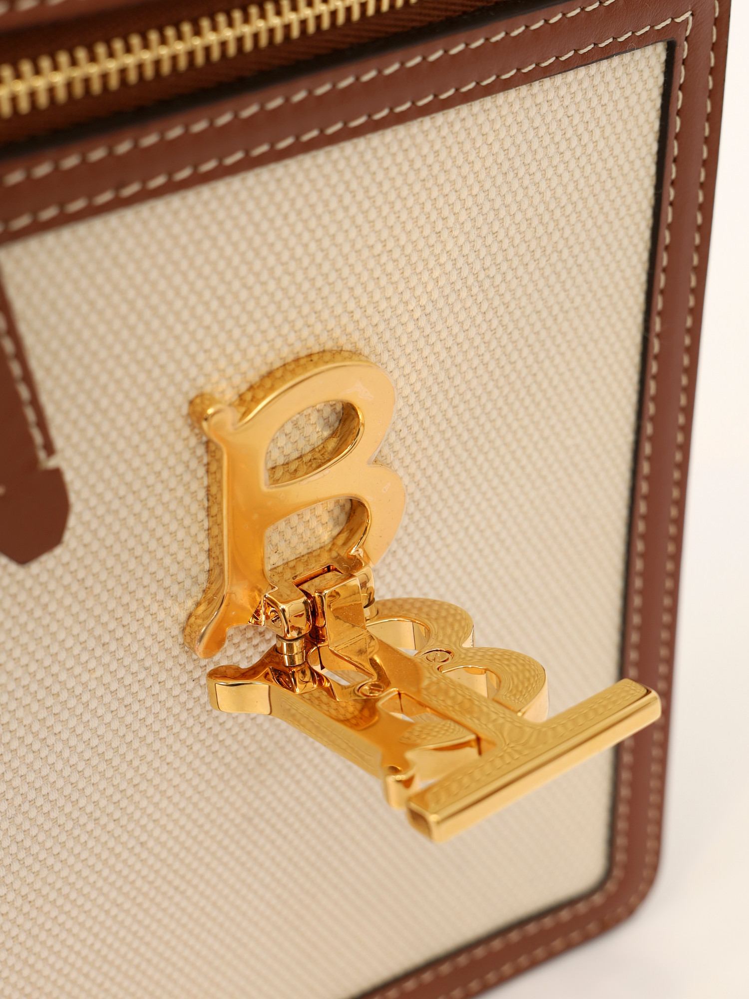 Сумки Burberry Robin изображение #11